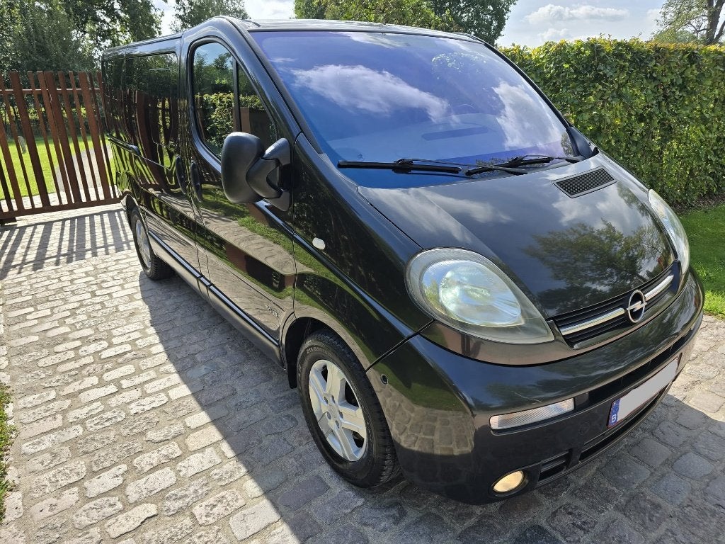 Opel Vivaro 1.9 CDTi Tour / 62.145 km / 7 ztpl, Autos, Achat, Vivaro, 4 portes, Entreprise