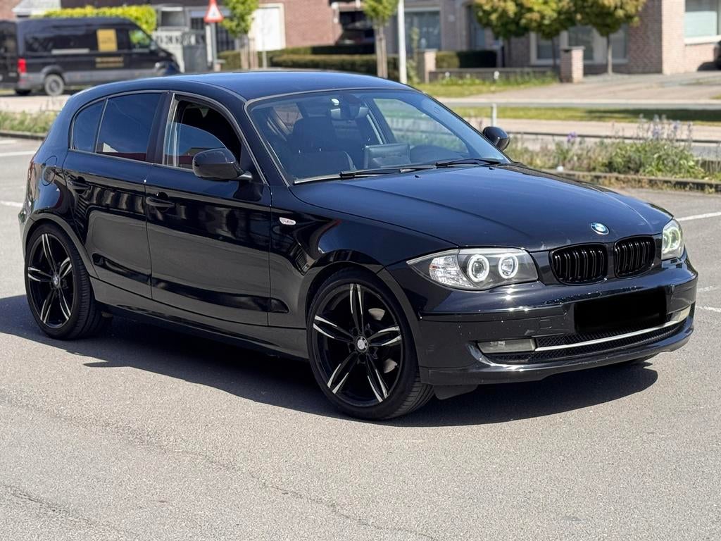 Bmw 116I 2010 Gekeurd Vvk✅, Auto's, BMW, Bedrijf, 1 Reeks, ABS, Airbags, Airconditioning, Bi-Xenon koplampen, Bluetooth, Bochtverlichting