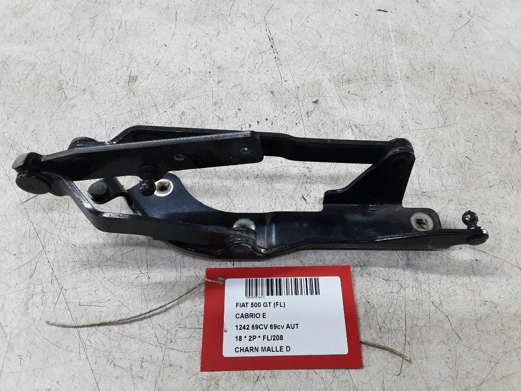 COFFRE COUVERCLE CHARNIERE DROIT Fiat 500C (312) (01-2009/-), Mevr. I. Hauben, Utilisé, Fiat, Rue de l'Espoir 34 34
4030  GRIVEGNÉE, BE