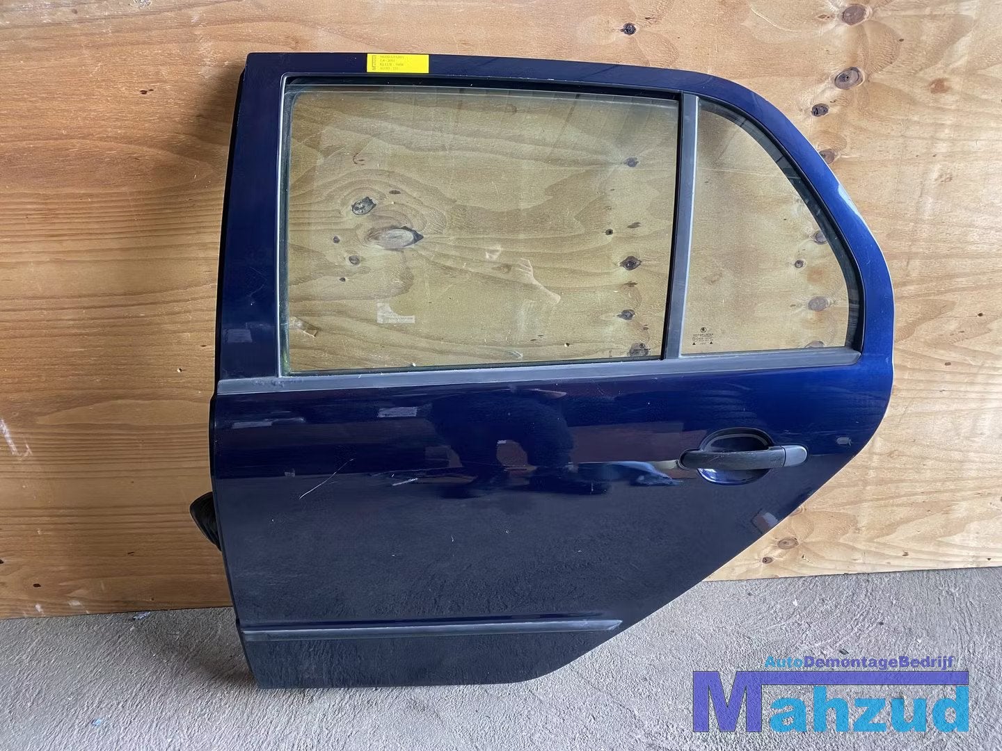 Skoda fabia 1 blauw 9460 Links linker achter deur portier, Auto-onderdelen, Deur, Tr. Vaclava Klementa 869
293 01  Mlada Boleslav, CZ