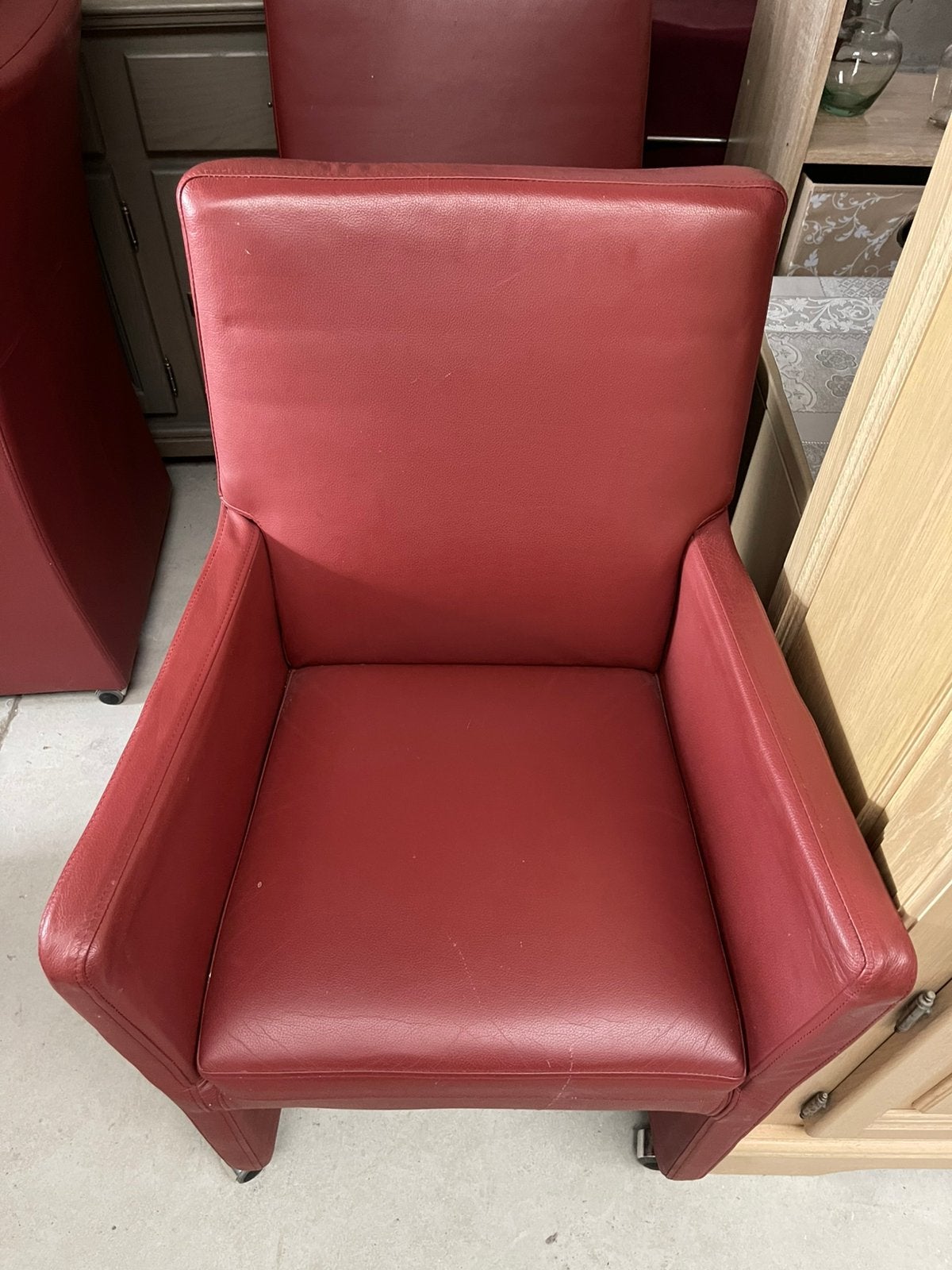 6 Mobitec eetkamerstoelen met armleuningen – rood, Huis en Inrichting, Stoelen, Ophalen, Gebruikt, Rood