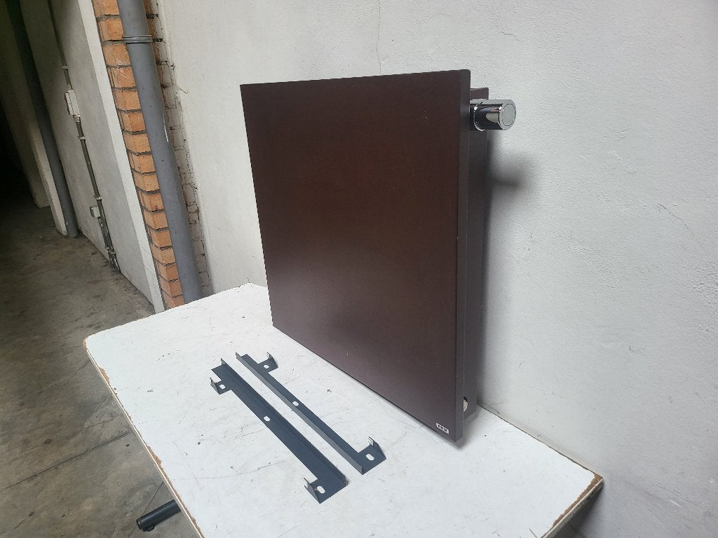 Vasco Flatline T22 Radiator 650x650 Mm. 1123w met beugels, Doe-het-zelf en Bouw, 30 tot 80 cm, Hoog rendement (Hr), Radiator, Nieuw