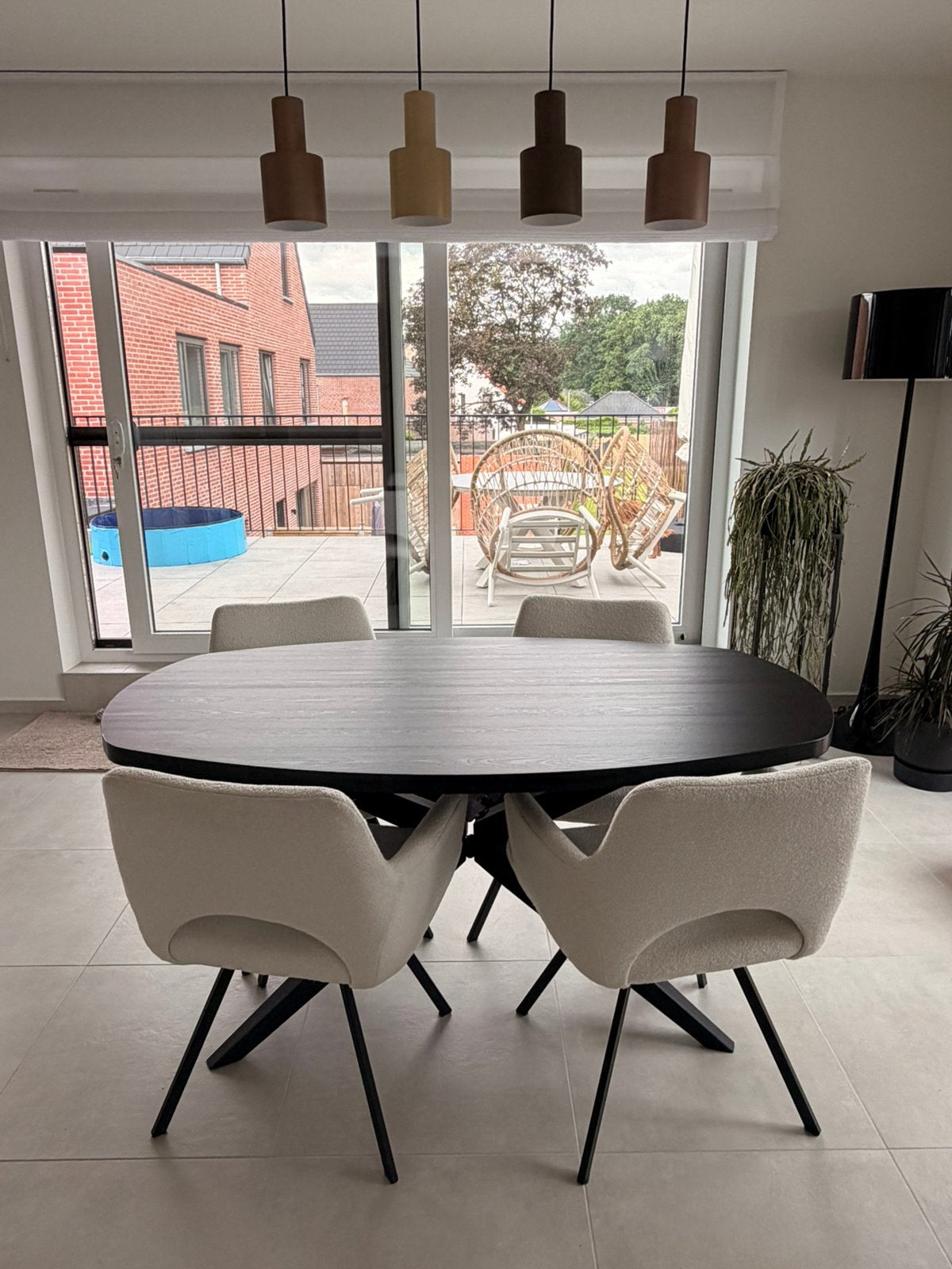 tafel + 4 stoelen, Ophalen, Zo goed als nieuw