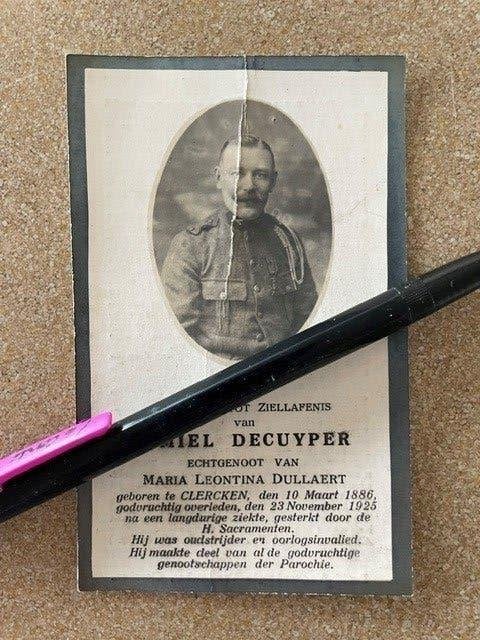 VÉTÉRAN 14-18 ANS M. Emiel Decuyper Klerken/Diksmuide, Enlèvement ou Envoi, Image pieuse