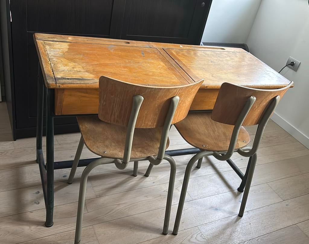 Oud schoolbureau met 2 stoelen, Ophalen, Gebruikt, Schoolbureau