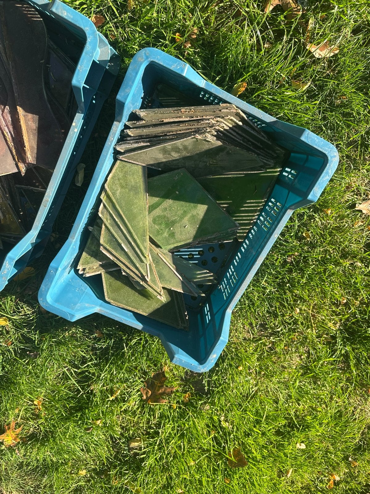 Kistje groene glaasjes voor glas in lood, Ophalen, Gebruikt