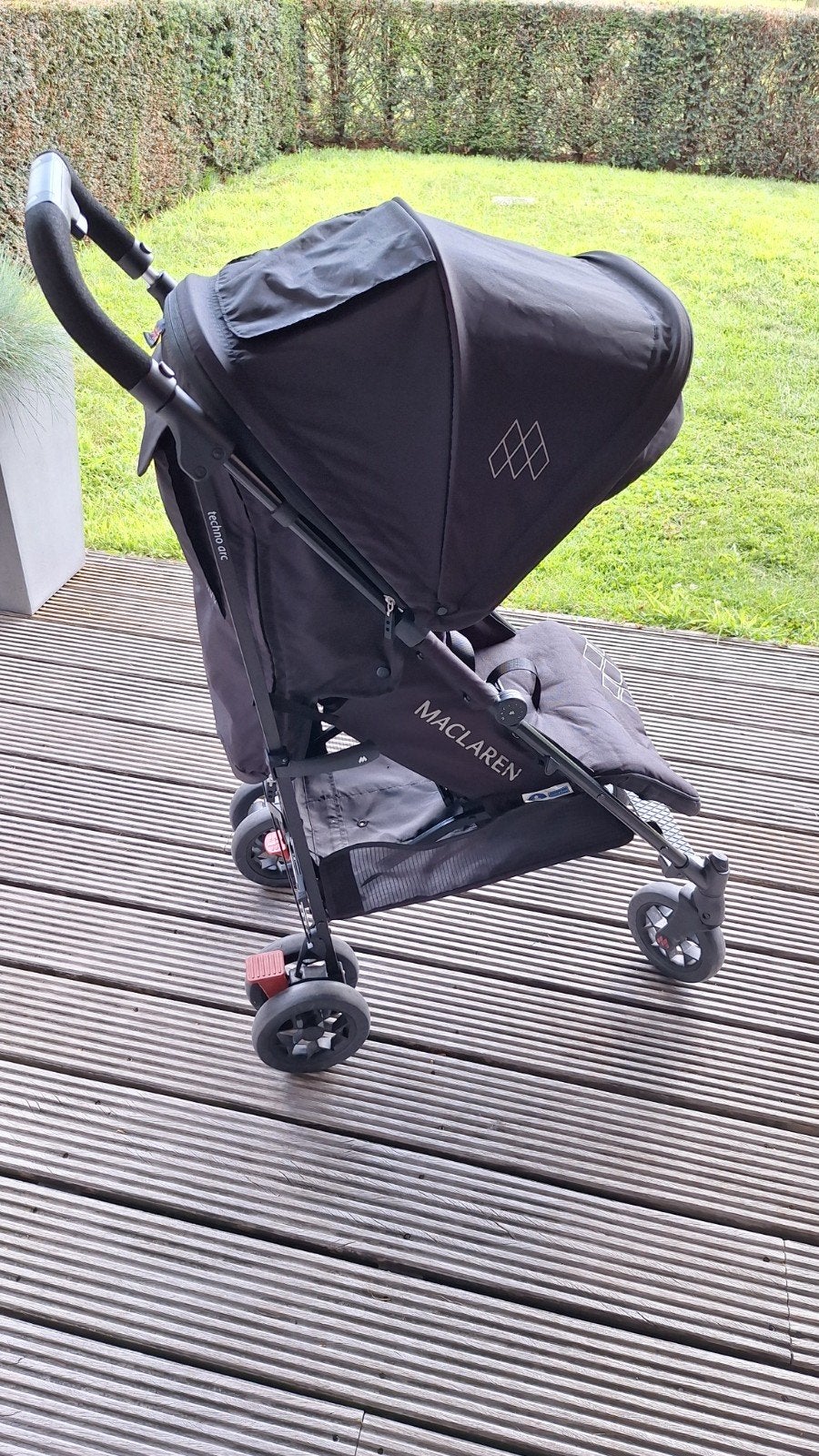 Maclaren Techno Arc Buggy, zo goed als nieuw., Enfants & Bébés, Buggys, Enlèvement, Maclaren, Protection de pluie