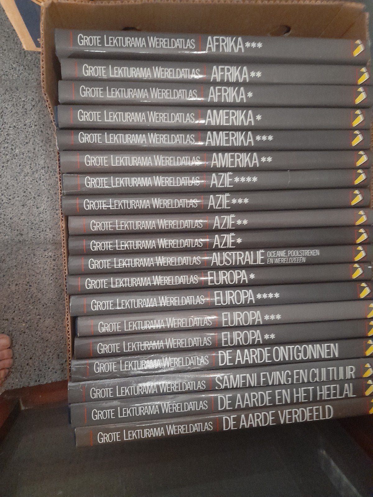 23 delig lekturama wereldatlas, Boeken, Encyclopedieën, Ophalen