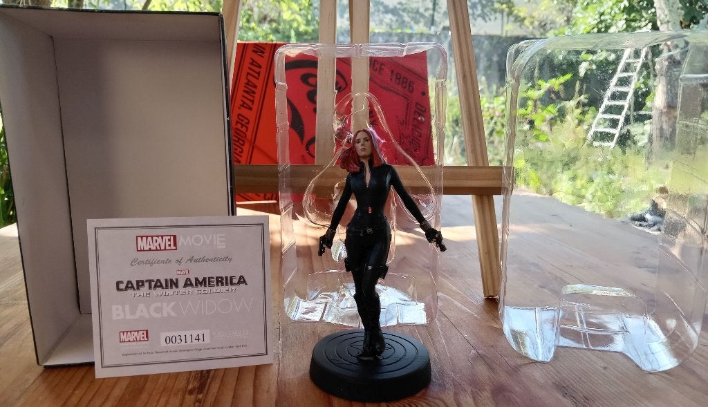 Figurine officielle Black Widow Marvel Movie Réf. 31141, Collections, Envoi, Comme neuf, Fantasy