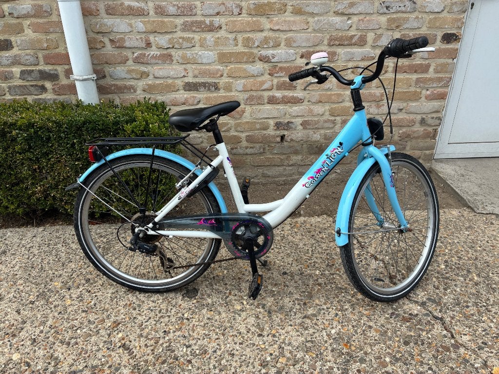 Kinderfiets meisjes 24inch, Fietsen en Brommers, Fietsen | Kinderfietsjes, Ophalen, Zo goed als nieuw, 20 inch of meer