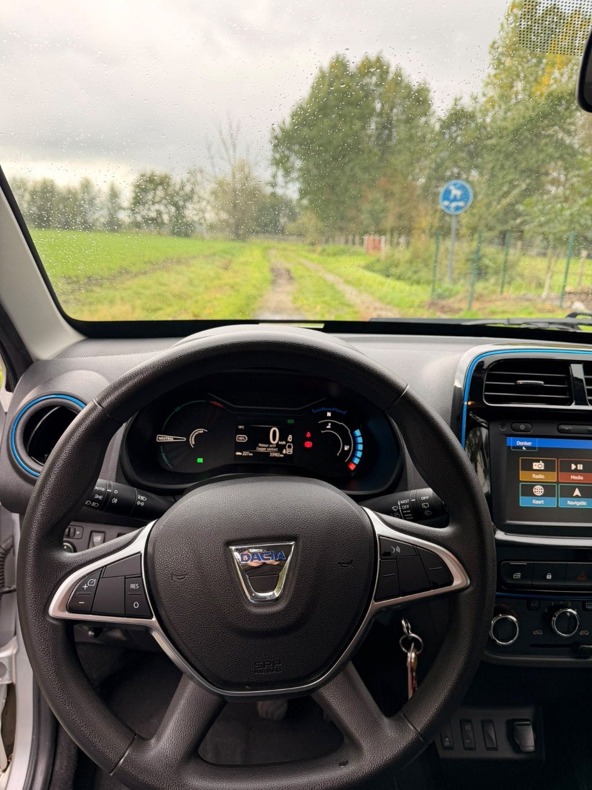 Dacia  Spring 27.4 kWh Business Electric, Auto's, Dealer onderhouden, Euro 6, Elektrisch, Particulier