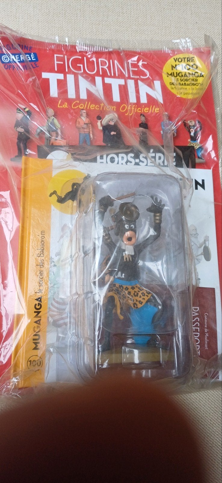 Tintin Collection Officielle Figurine n100: Muganga, Envoi, Tintin