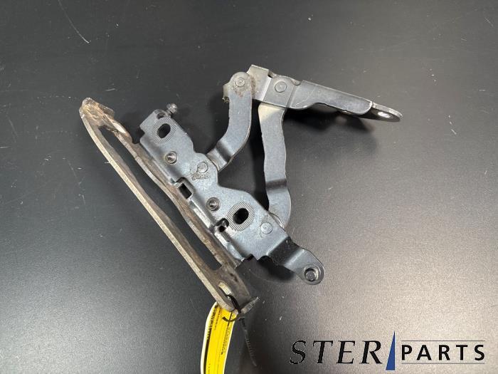 Charnière capot d'un Mercedes C-Klasse, 3 mois de garantie, Utilisé, -, -