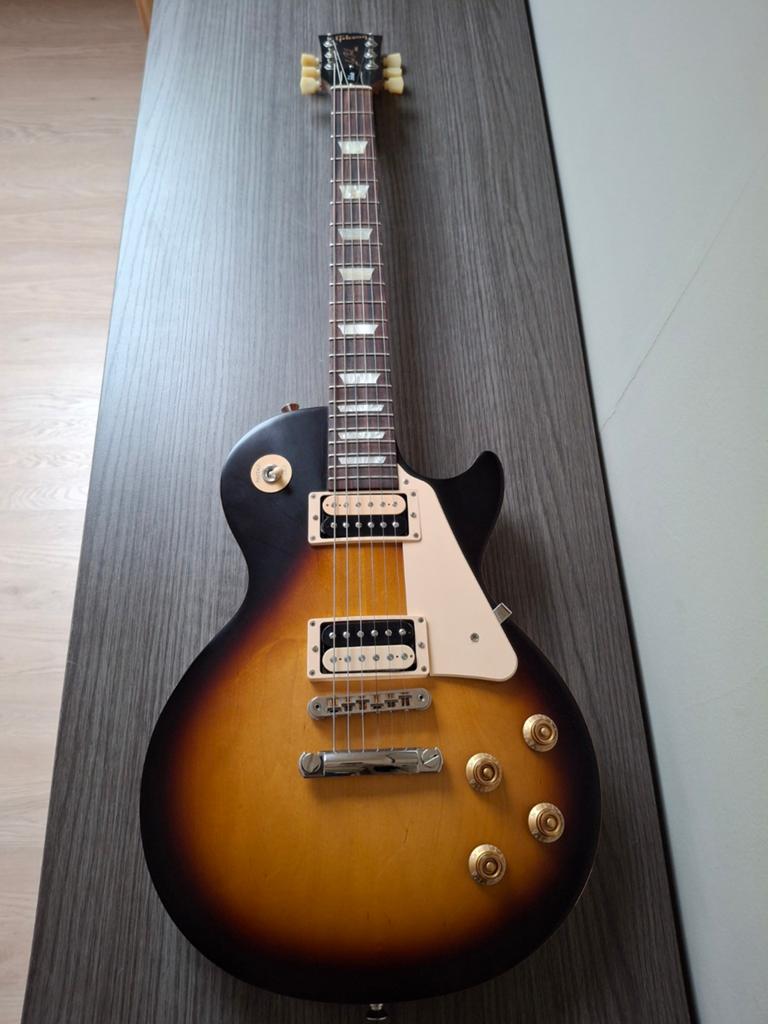 Gibson Les Paul Tribute 2019 Tobacco Burst Satin, Muziek en Instrumenten, Snaarinstrumenten | Gitaren | Elektrisch, Ophalen, Gibson