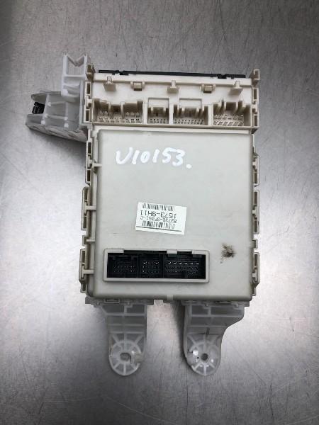 ZEKERINGKAST Toyota Verso (01-2009/08-2018), Gebruikt, Toyota