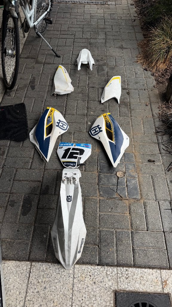 Kit de couvercles en plastique Husqvarna FE 2012-2016, Enlèvement ou Envoi