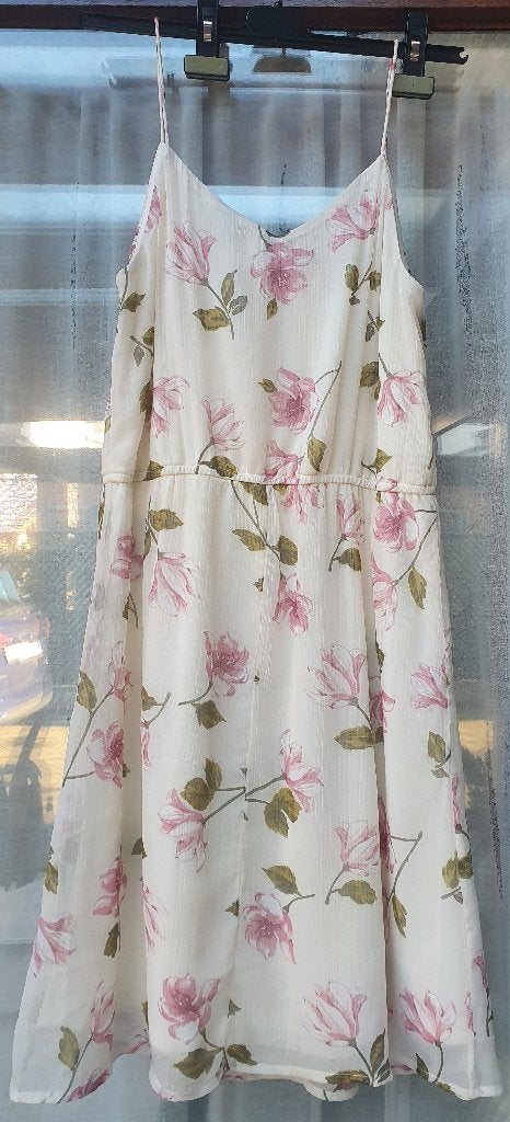 Gebloemde jurk van Vero Moda maat M, Kleding | Dames, Jurken, Vero Moda, Ophalen of Verzenden, Gedragen, Maat 38/40 (M)