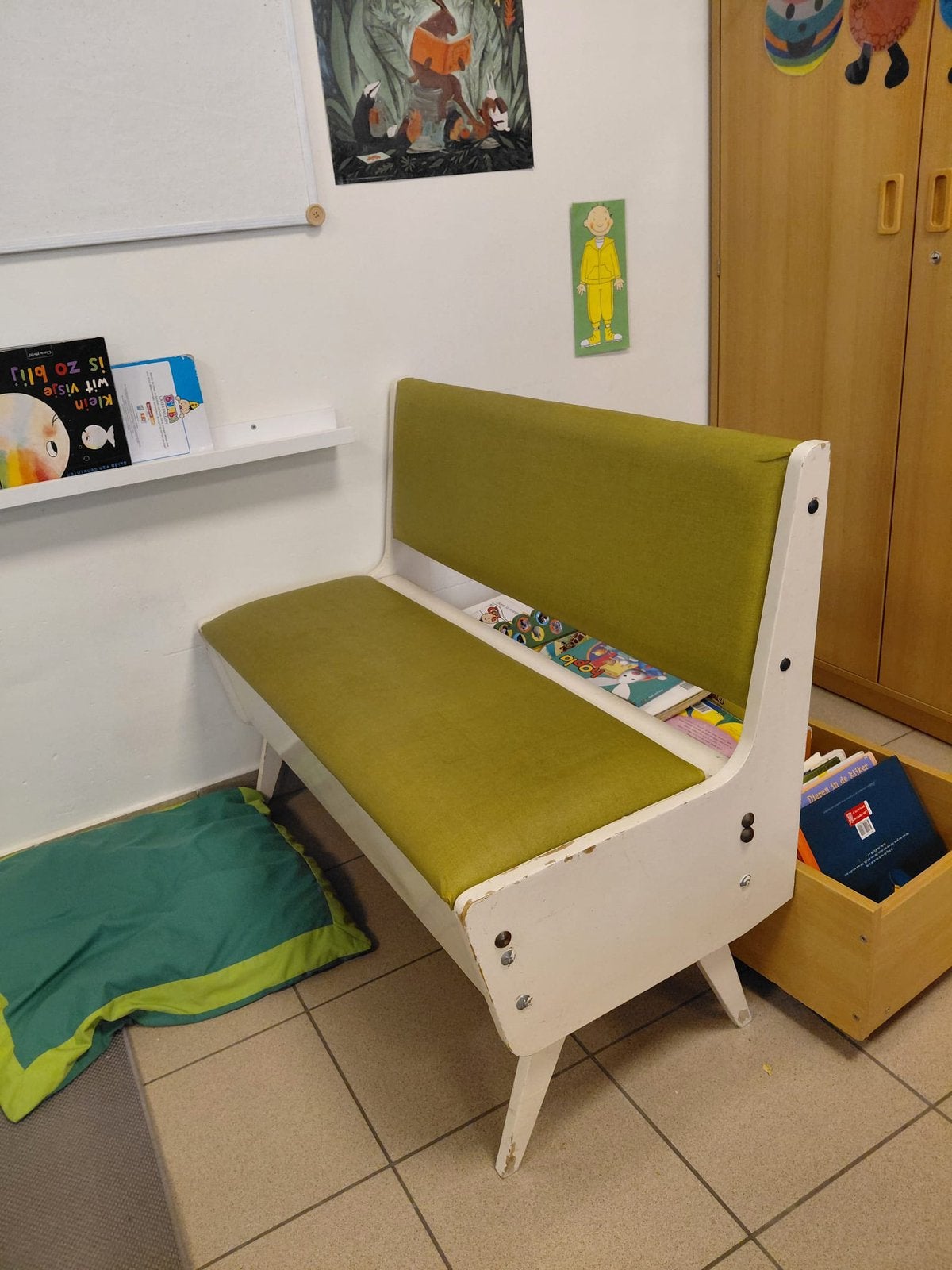 Retro bankje gratis, Huis en Inrichting, Zetels | Zetels, Ophalen, Gebruikt