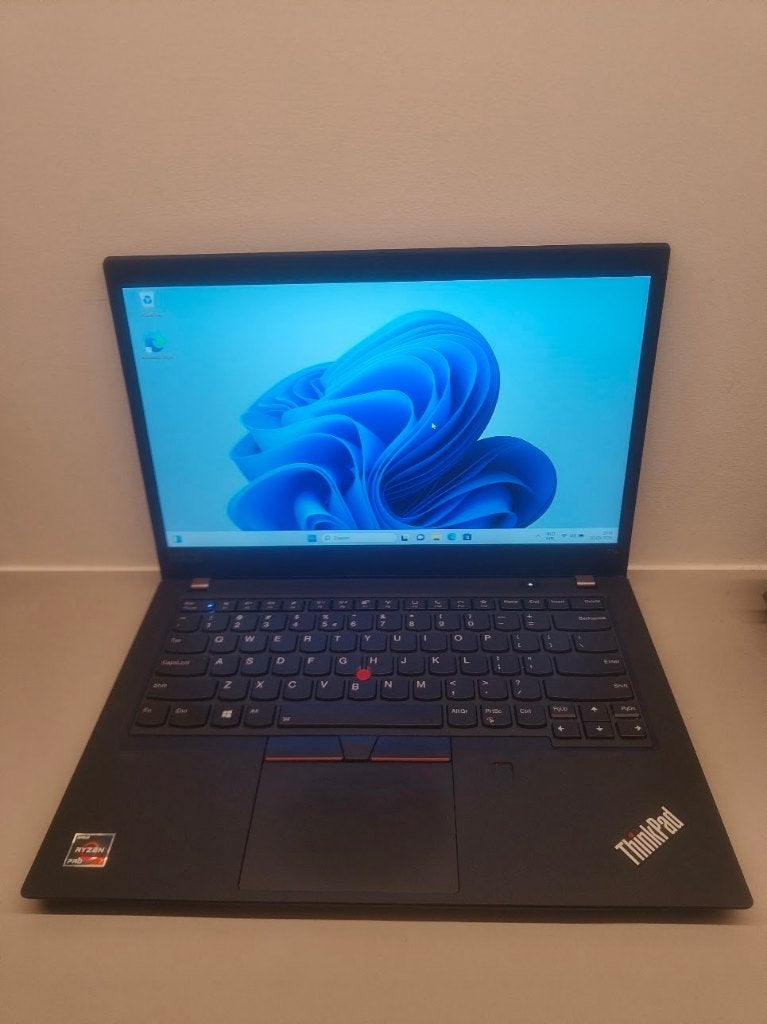Lenovo T14, Lenovo Thinkpad, 256 GB, 14 pouces, Moins de 2 Ghz