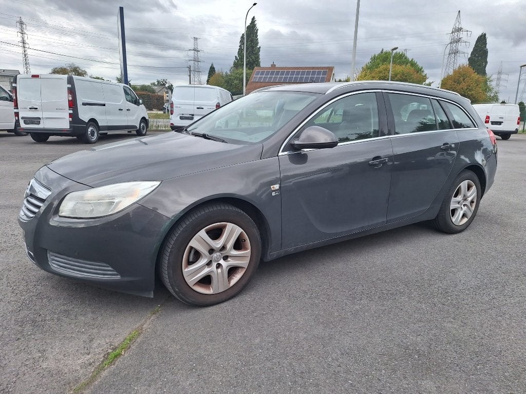 opel insignia 2.0d 2013, Autos, Entreprise, Boîte manuelle, Noir, 5 portes