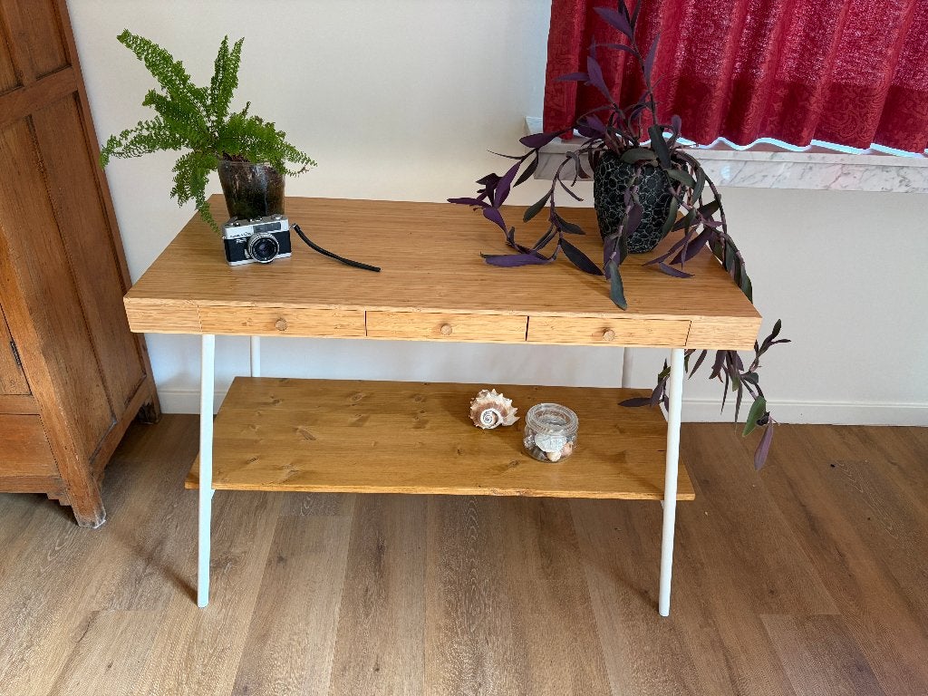 Ikea LILLÅSEN bureau, bamboe - nieuwstaat, Huis en Inrichting, Ophalen, Secretaire, Bruin, Zo goed als nieuw