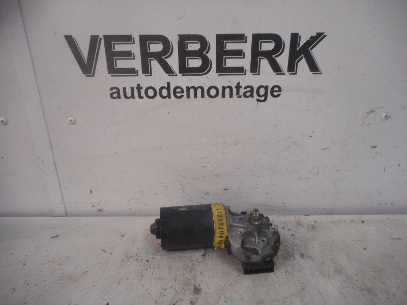 RUITENWISSERMOTOR VOOR Audi A6 (C4) (0390241330cep), Auto-onderdelen, Robert Bosch AG, Gebruikt, Audi, Robert-Bosch-Allee 1
74232  Abstatt, DE