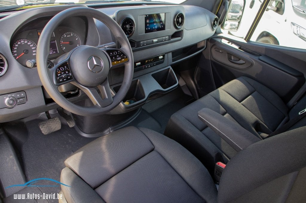 Mercedes-Benz Sprinter 419 CDI 4X4 Auto CARGO LÉGER L2H2, Autos, Camionnettes & Utilitaires, Achat, 6 portes, Entreprise, Noir
