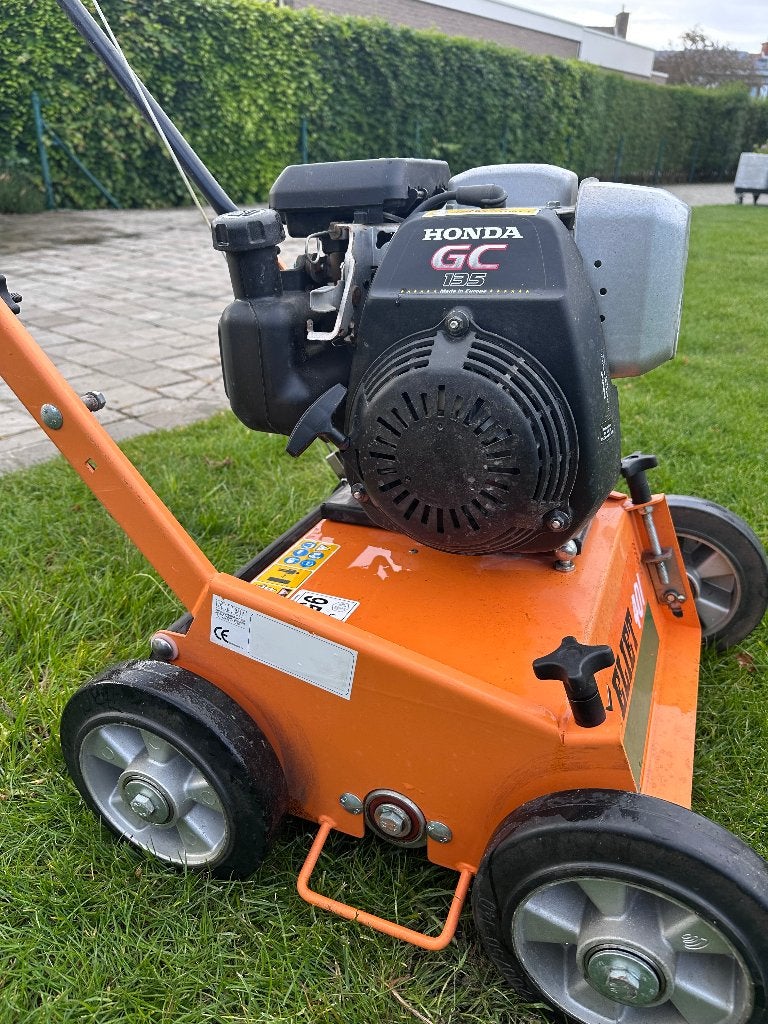 Eliet E 401 Benzine VerticuteerderHondamotor + opvangzak, Ophalen, Zo goed als nieuw, Benzine, Eliet