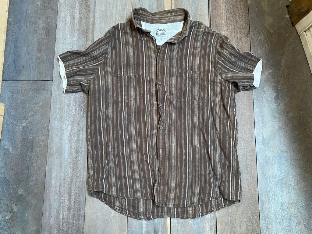 OWK Essential shirt XL bruin wit linnen katoen mc ZG staat, Kleding | Heren, Overhemden, Bruin, Verzenden, OWK, Gedragen