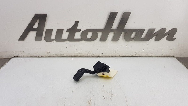 KNIPPERLICHTSCHAKELAAR Ford Transit (01-2006/08-2014), Gebruikt, Henry-Ford-Straße  1
50735  Köln, DE, Ford-Werke GmbH, Kunden@ford.com