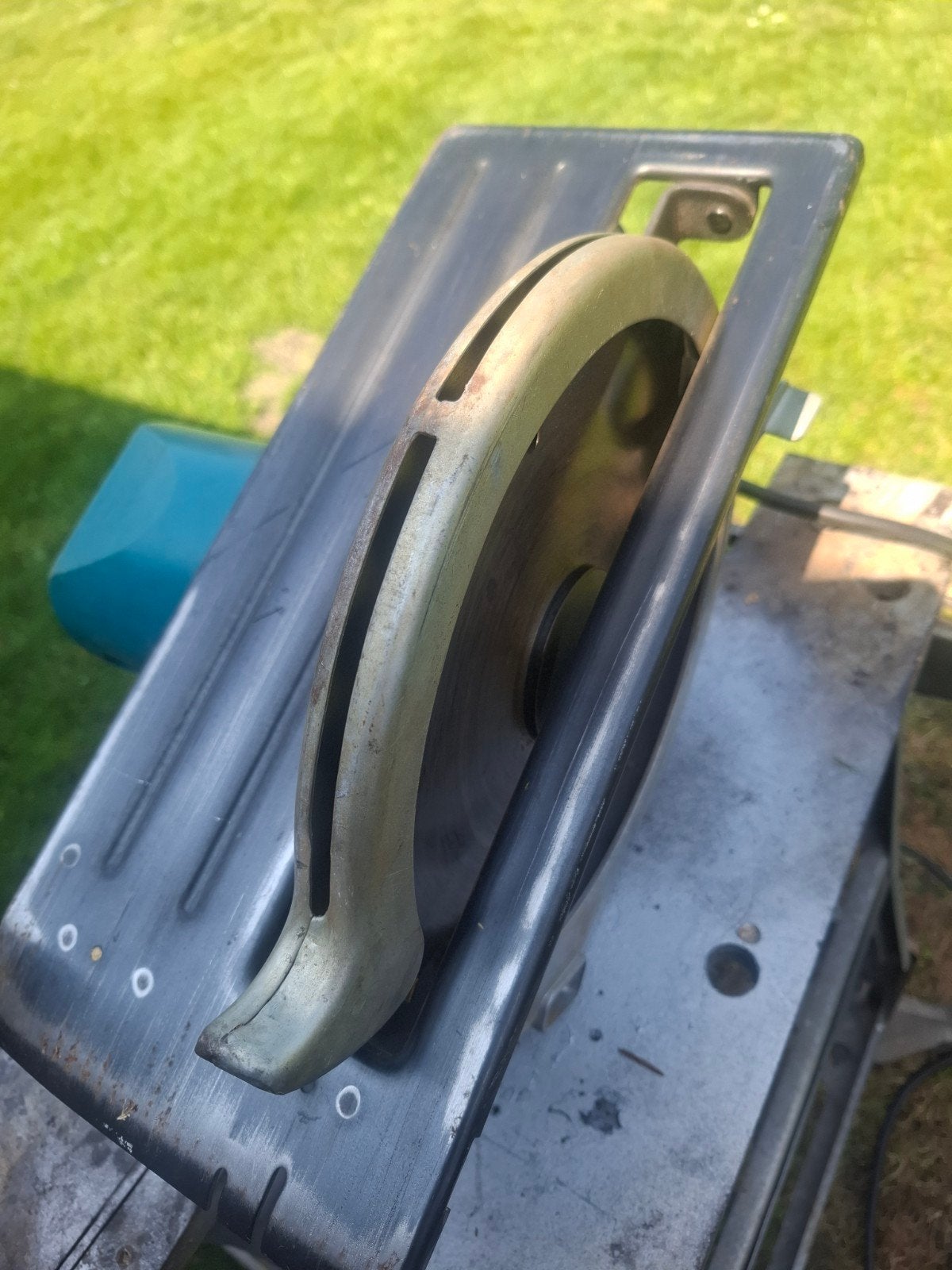 Makita cirkelzaag, Doe-het-zelf en Bouw, Gereedschap | Zaagmachines, Ophalen