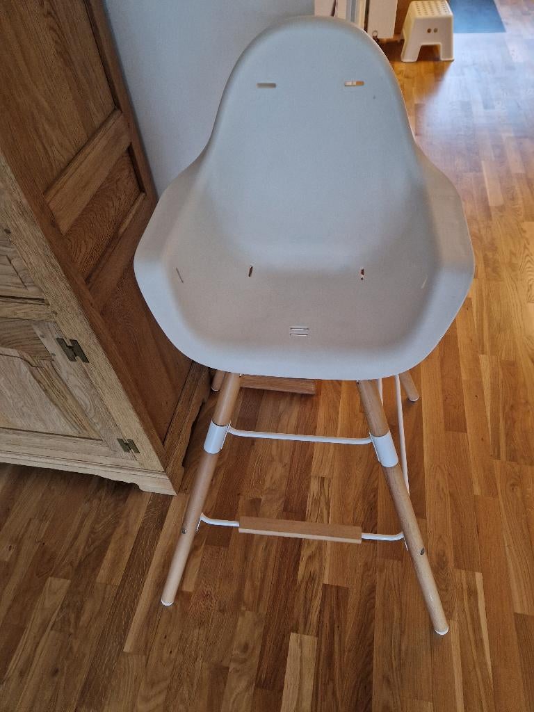 Childhome Eetstoel Evolu 2 Naturel/wit, Kinderen en Baby's, Kinderstoelen, Zo goed als nieuw, Meegroeistoel, Aanschuifbaar, Afneembaar eetblad