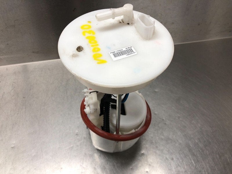 POMPE CARBURANT C Mazda MX-5 (ND) (01-2015/-) (|P59W1335XA|), Hitdorfer Straße 73
51371  Leverkusen, DE, Mazda, Utilisé, Info@mazda.de