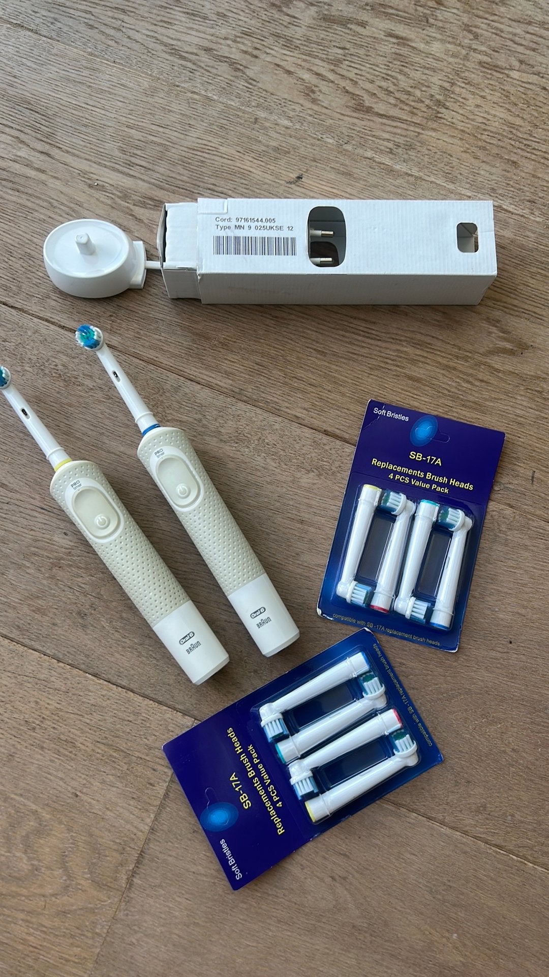 Oral b complete set, Ophalen, Gebruikt, Tandenborstel