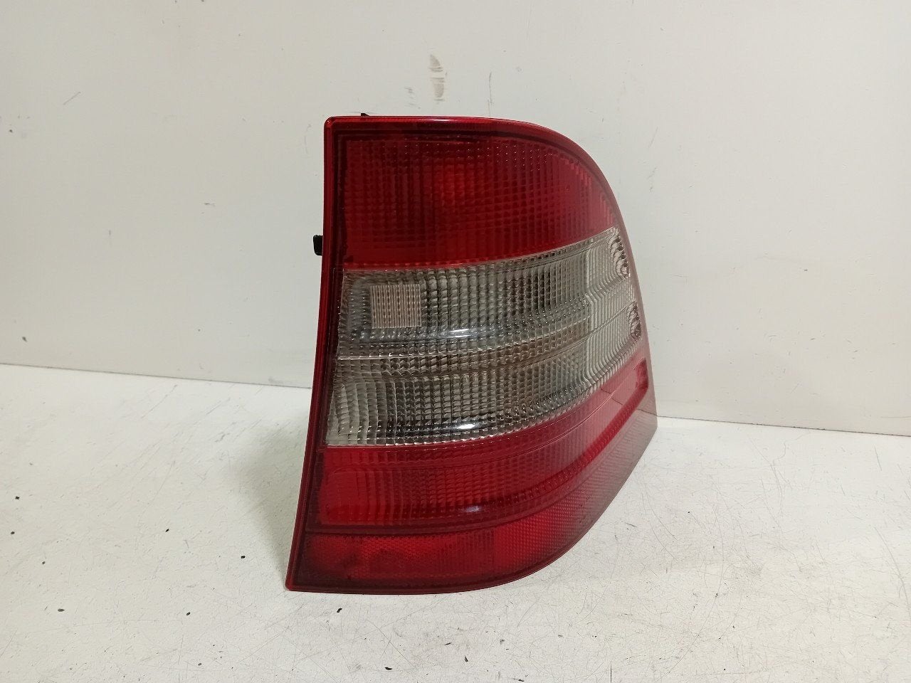Achterlicht carrosserie rechts Mercedes-Benz ML-Klasse, Auto-onderdelen, Onderdelen@venauto.nl, Van der Ven Autorecycling B.V.