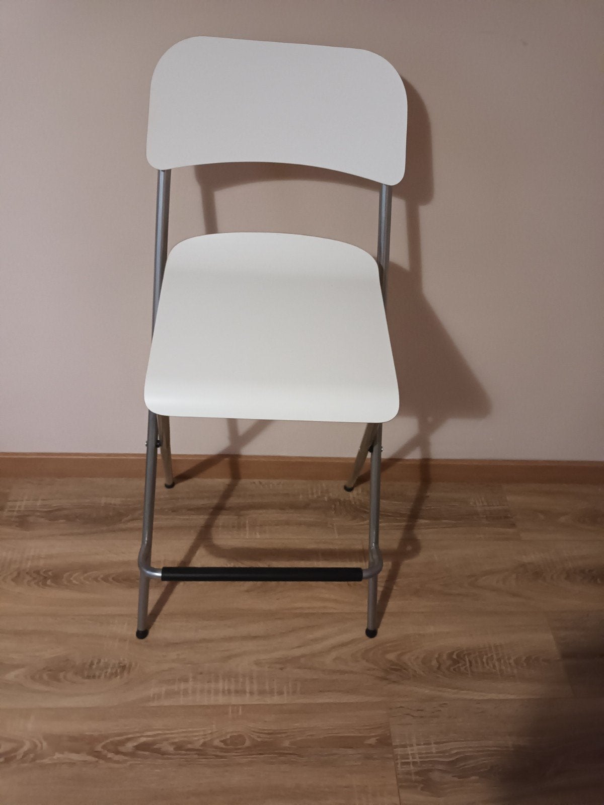 Tabouret ., 1 tabouret, Avec repose-pieds, Comme neuf, Enlèvement