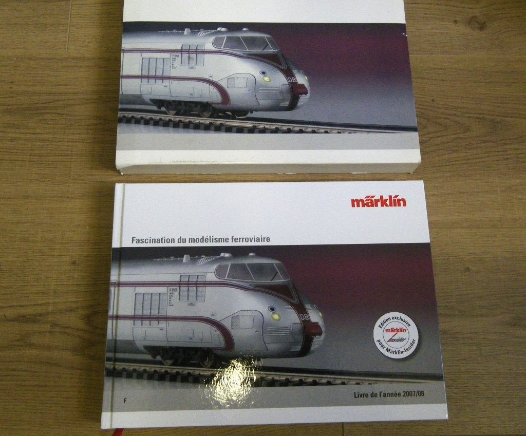ANNUAIRE MARKLIN 2007/08 ÉDITION FRANÇAISE, Enlèvement ou Envoi, Courant alternatif, Livre, Revue ou Catalogue, Comme neuf