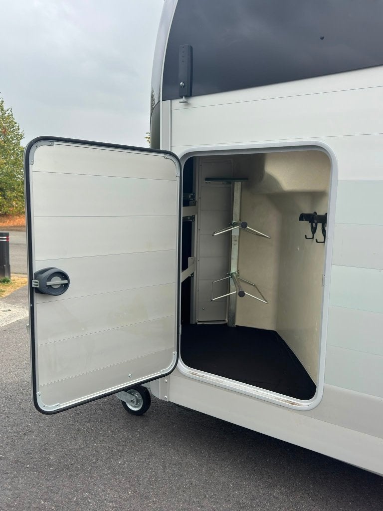 Ifor Williams HBX 511 TL Paardentrailer 2 Paards Zadelkamer, Dieren en Toebehoren, Ophalen, Nieuw, Aluminium, 2-paards trailer