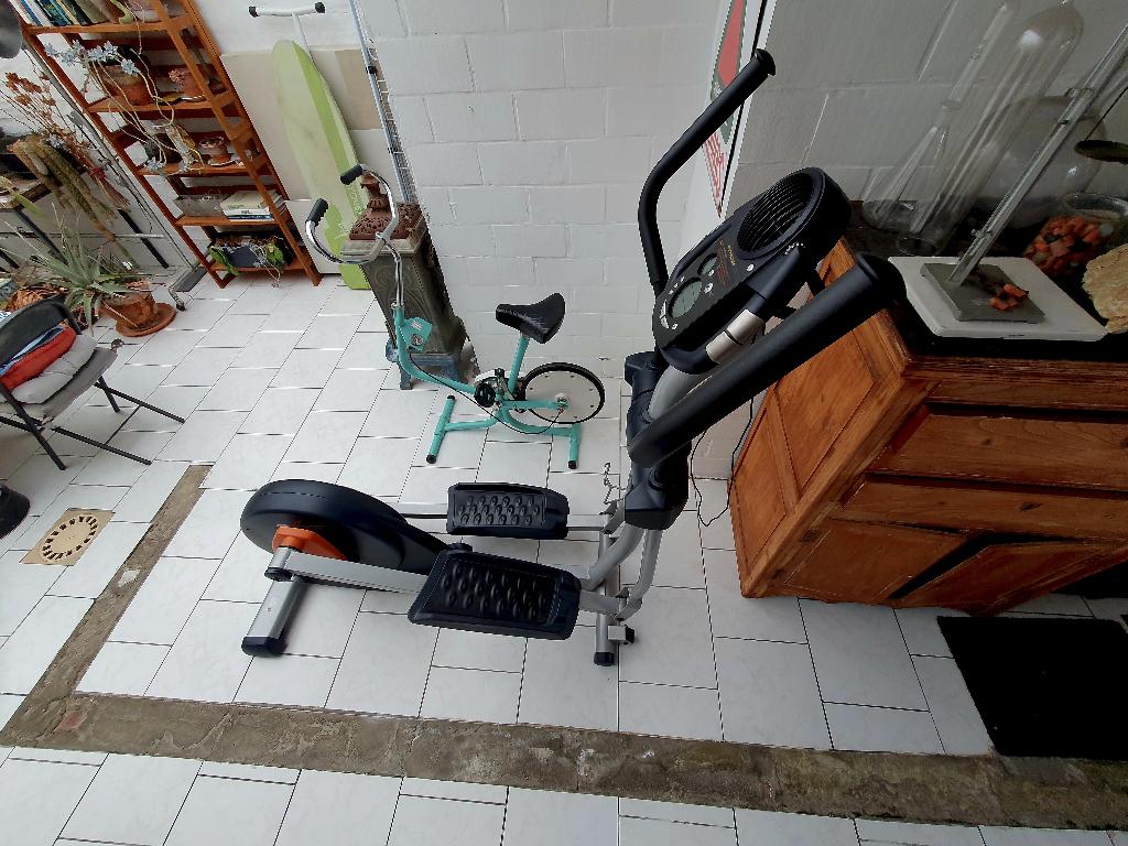 Vélo elliptique Pro-form 690 HR (pliable), Sports & Fitness, Bras, Enlèvement, Utilisé, Métal