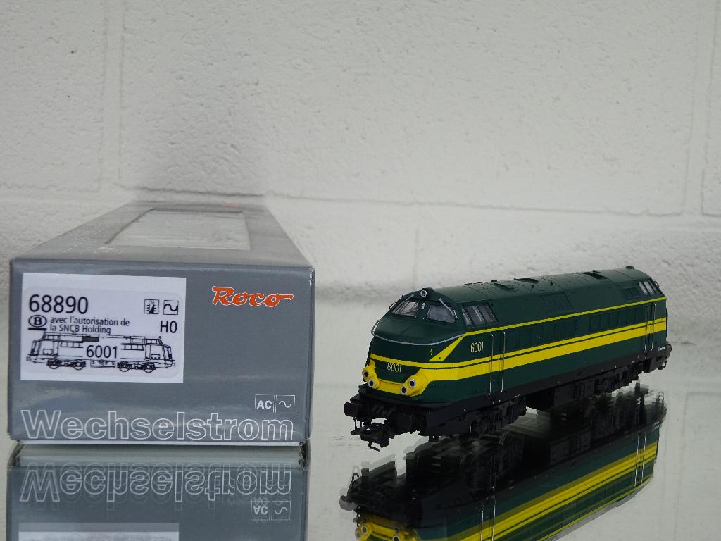 roco 68890-AC Digitaal met decoder-loco diesel 6001-SNCB, Hobby en Vrije tijd, Modeltreinen | H0, Ophalen of Verzenden, Gebruikt