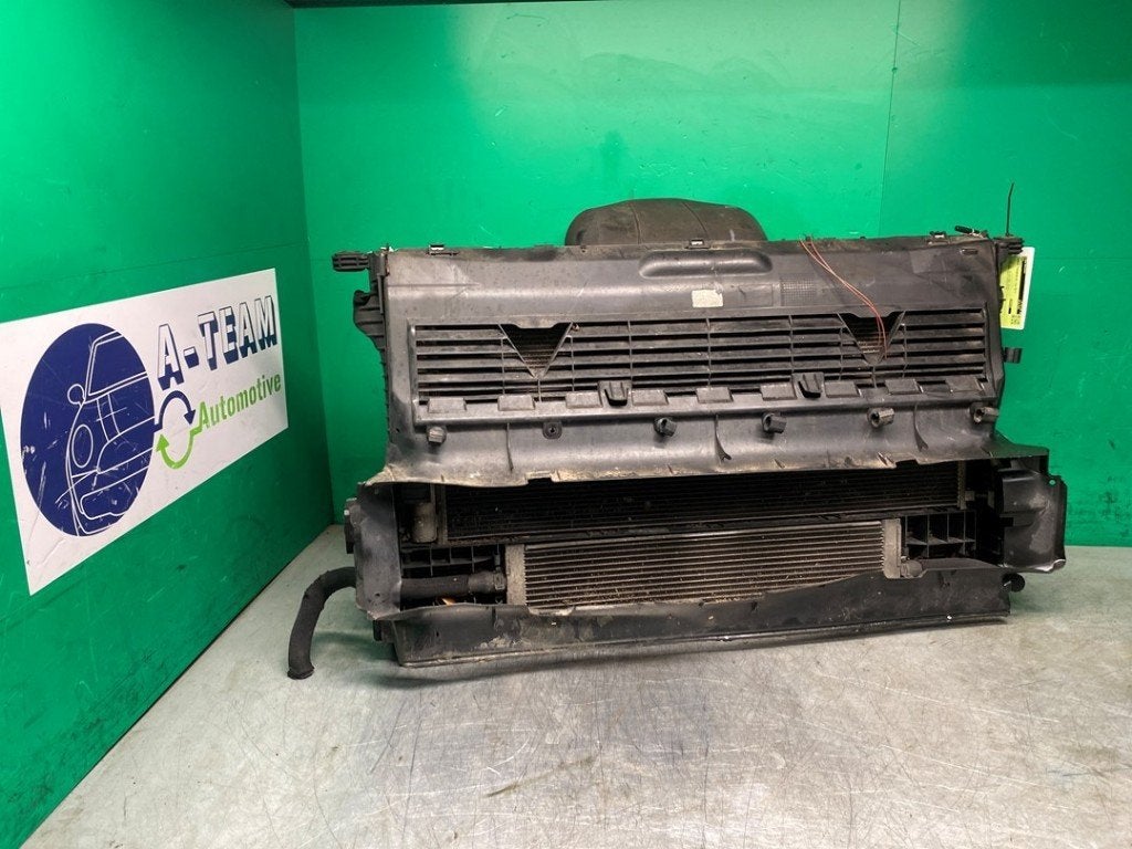 KIT DE REFROIDISSEMENT Panamera Sport Turismo (971H), Porsche Deutschland GmbH, Porscheplatz 1
70435  Stuttgart, DE, Porsche, Info@porsche.de