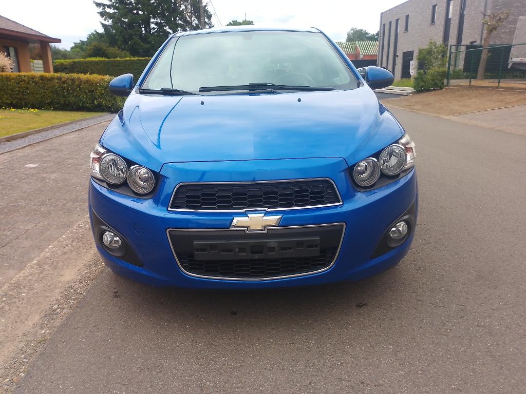Chevrolet Aveo benzine euro 5 airco trekhaak 2011, Autos, Chevrolet, Euro 5, Achat, Aveo, Boîte manuelle