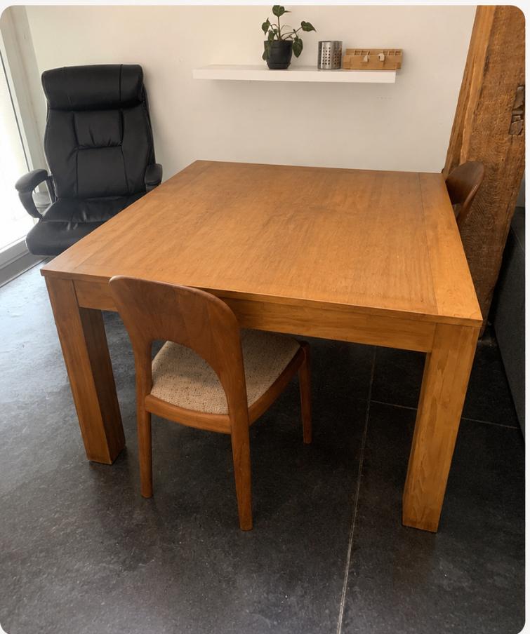 Grande table carrée en teck massif + RALLONGES, Huis en Inrichting, Complete eetkamers, Gebruikt, 8 stoelen of meer, Ophalen