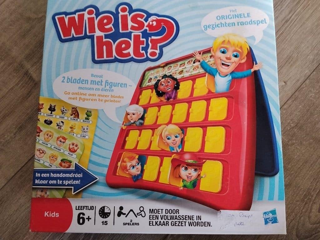 gezelschapsspel 'wie is het', Hobby en Vrije tijd, Gezelschapsspellen | Bordspellen, Een of twee spelers, Ophalen, Zo goed als nieuw