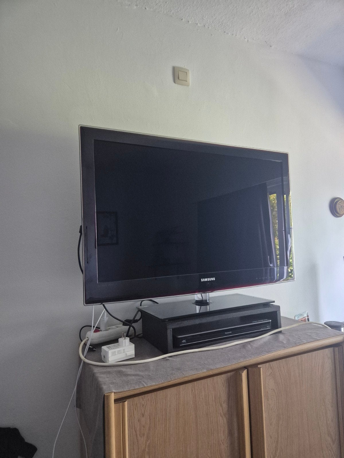 LED tv 40 " van 2010, LED, 40 à 60 cm, Enlèvement, Utilisé