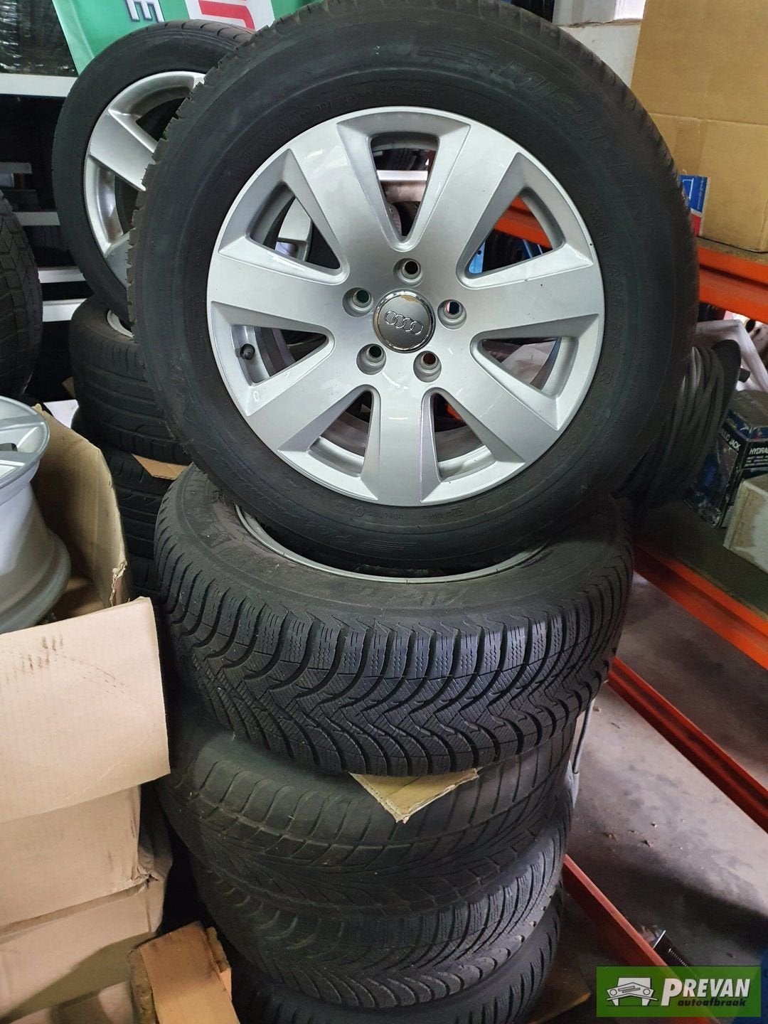 Audi A8 4D zomerbanden velgen 225/55/16 Michelin 35357FBMD, Auto-onderdelen, Banden en Velgen, Gebruikt, -, Banden en Velgen, Ophalen of Verzenden