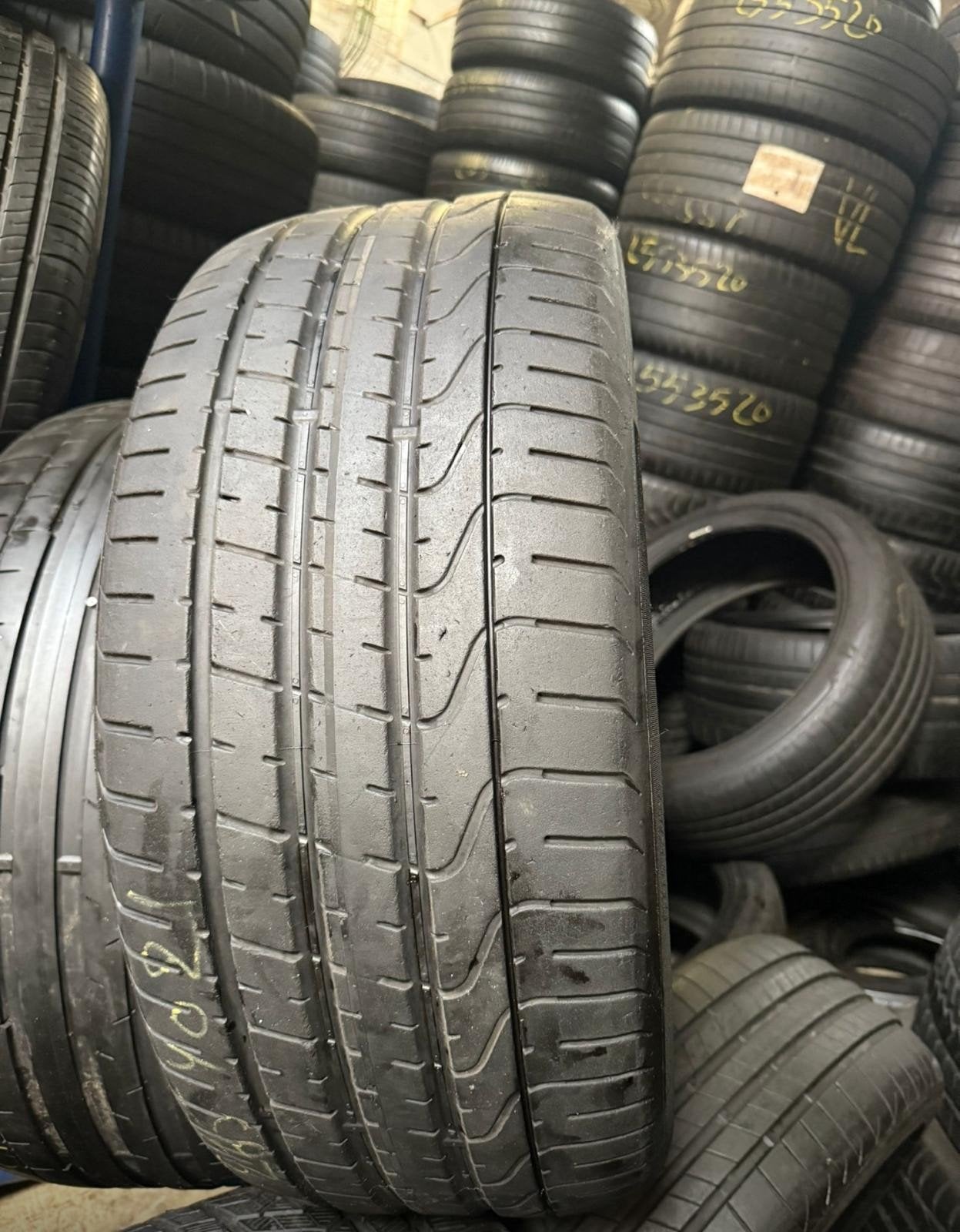 265 40 21 pirelli avec montage et équilibrage, Enlèvement, Pneus été, Pneu(s)