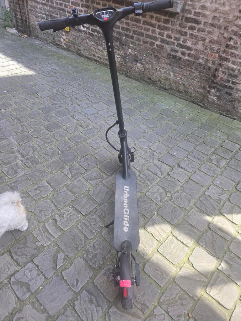 Step urban glide zeer goede staat met lader, Fietsen en Brommers, Steps, Ophalen