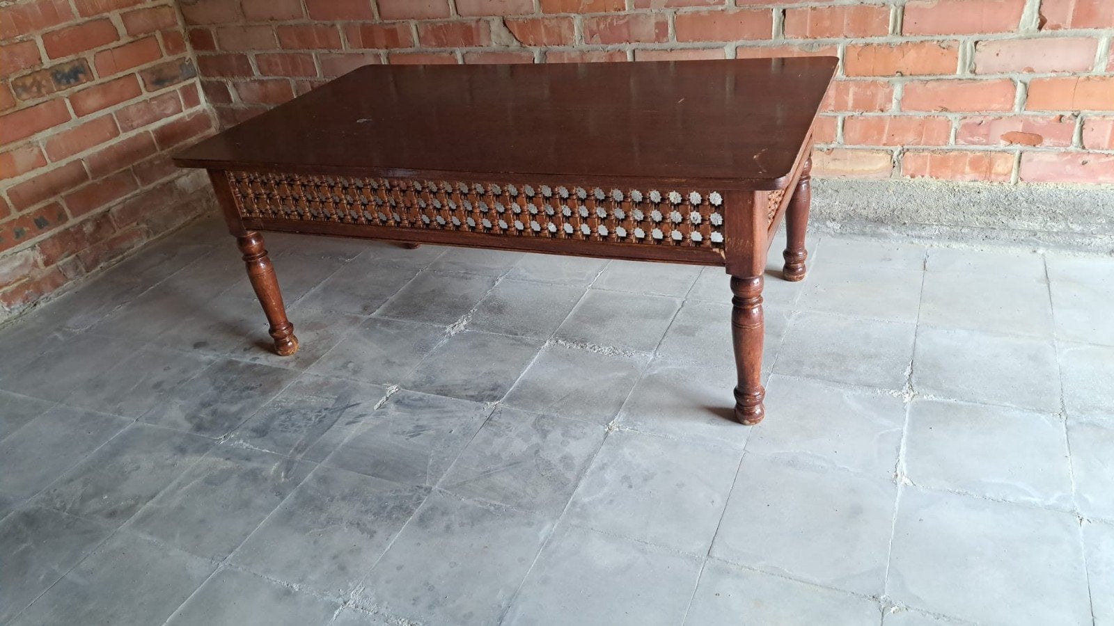 Table en bois lourde, Maison & Meubles, 100 à 150 cm, Enlèvement, Utilisé, 50 à 100 cm