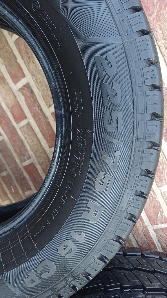Mooie set camperbanden Continental VancoCP 225/75R16CP116R, Gebruikt, 16 inch, Band(en), Ophalen